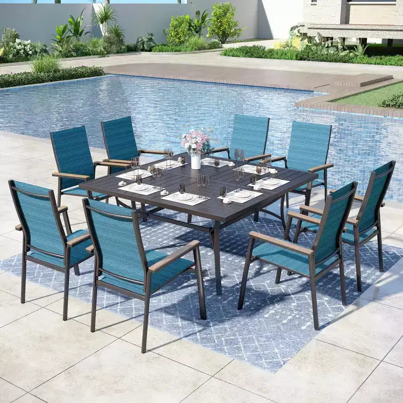 Tavolo da pranzo quadrato in metallo con piano a doghe e 8 sedie impilabili in alluminio e textilene per patio Captiva Designs