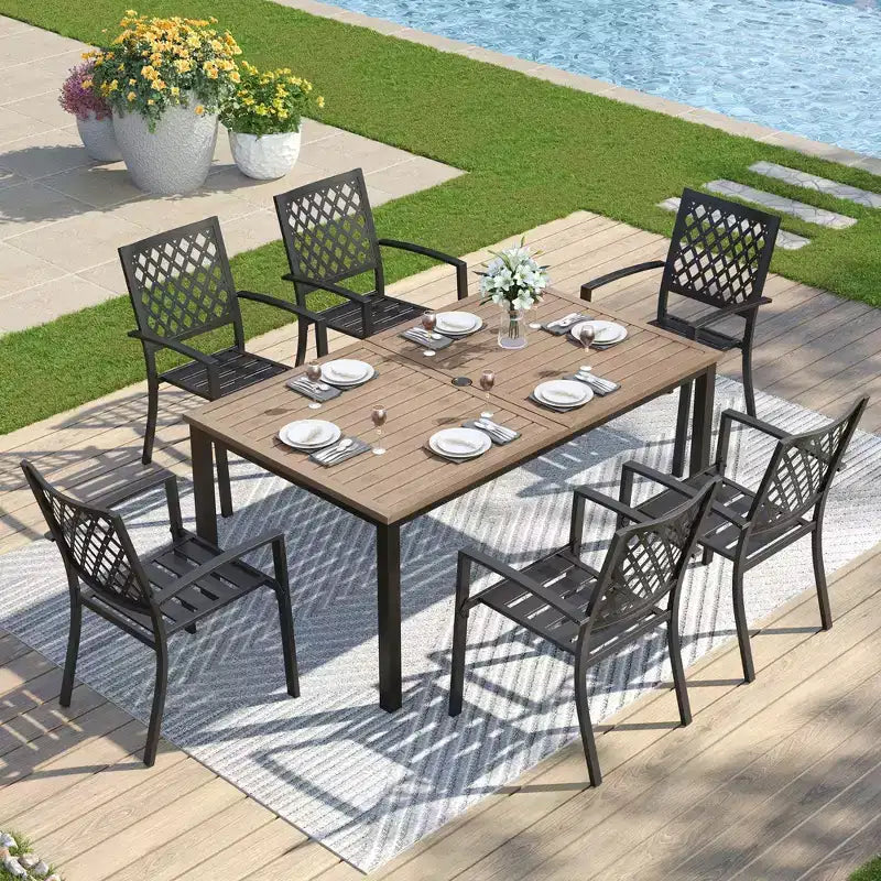 Captiva Designs 7-teiliges Esszimmer-Set für die Terrasse mit rechteckigem Stahltisch in Driftwood-Optik und Metallstühlen mit Armlehnen