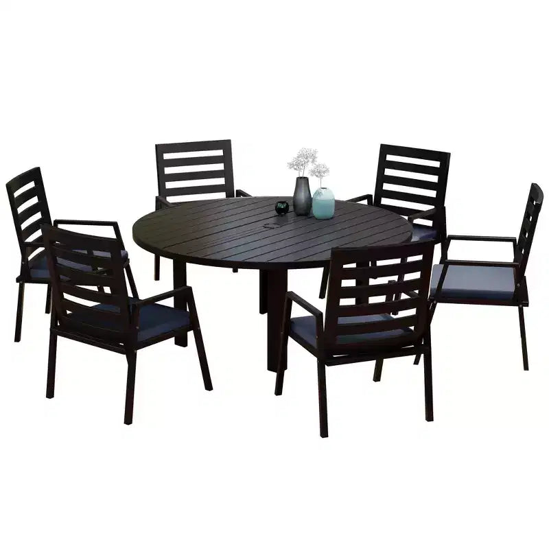 Set da pranzo da patio LeisureMod Chelsea da 7 pezzi, tavolo da pranzo rotondo in alluminio da 60 e 6 sedie da pranzo con braccioli