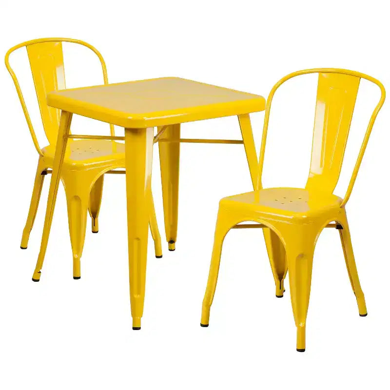 Flash Furniture Gewerbliche Metall-Tischgarnitur für drinnen und draußen, quadratisch, 23.75, mit 2 stapelbaren Stühlen
