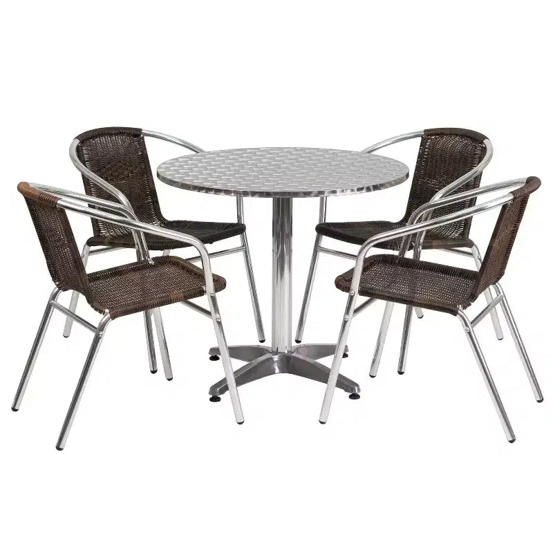 Flash Furniture Lila 31.5' rundes Tischset aus Aluminium für drinnen und draußen mit 4 Rattanstühlen