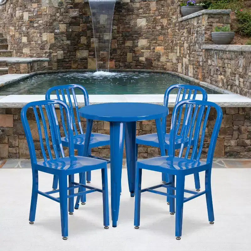 Emma and Oliver Commercial Grade 24 Round Metal Indoor-Outdoor Table Set & 4 Slat Back Chairs