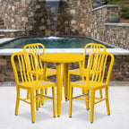 Emma and Oliver Commercial Grade 24 Round Metal Indoor-Outdoor Table Set & 4 Slat Back Chairs