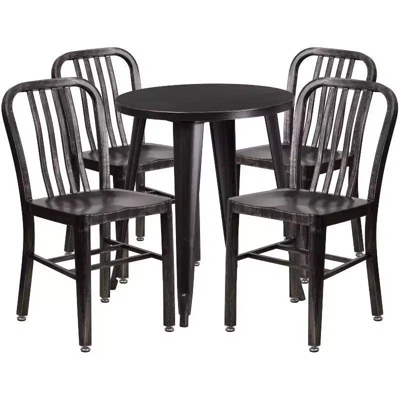 Emma and Oliver gewerbliches 24-Zoll-Rundtisch-Set aus Metall für drinnen und draußen mit 4 Stühlen mit Lamellen-Rückenlehne